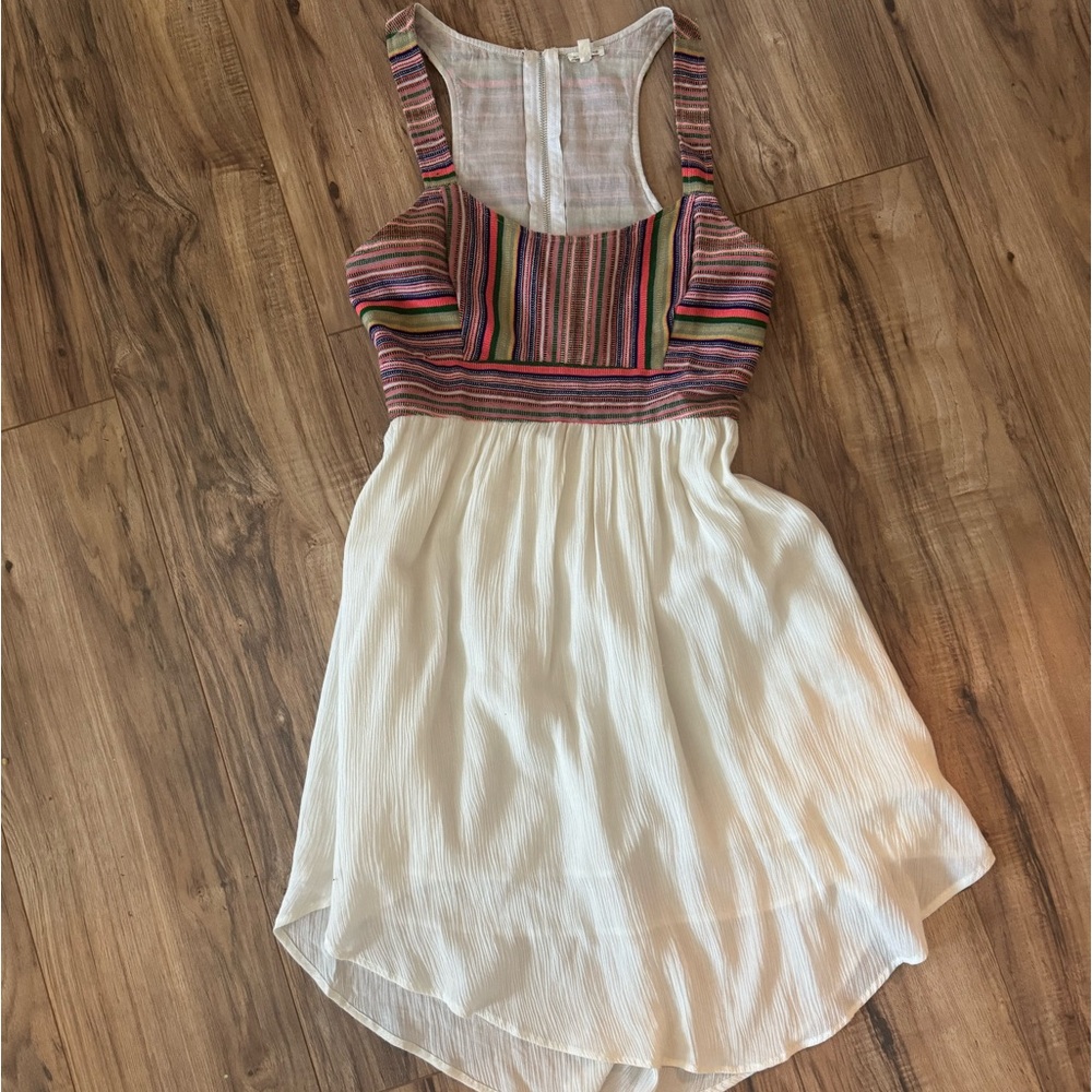 Color cut out back dress